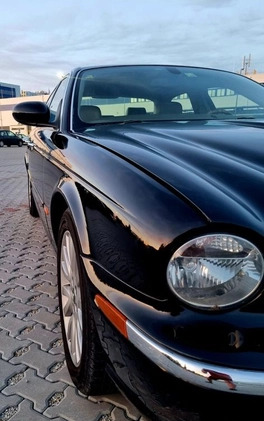 Jaguar XJ cena 54900 przebieg: 220000, rok produkcji 2003 z Poznań małe 407